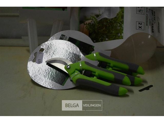 5 kleine snoeischaren en 2x2st waterdruppelaars - afbeelding 3 van  3