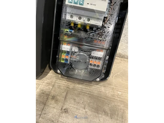 5 laadstations evbox elvi - 22 kw - afbeelding 6 van  18