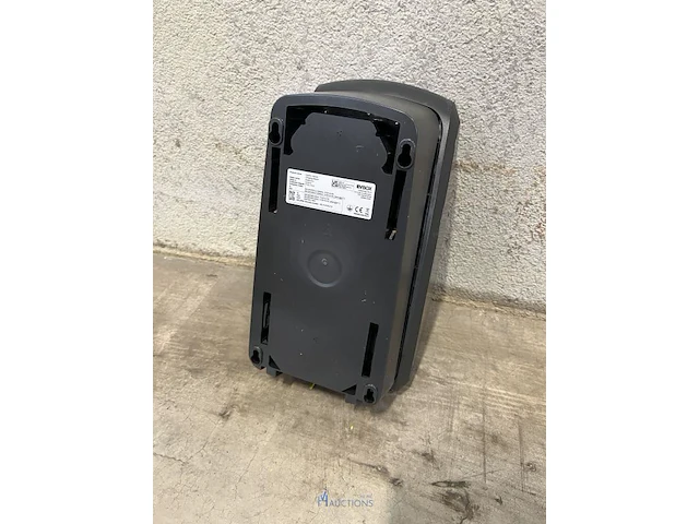 5 laadstations evbox elvi - 22 kw - afbeelding 15 van  18
