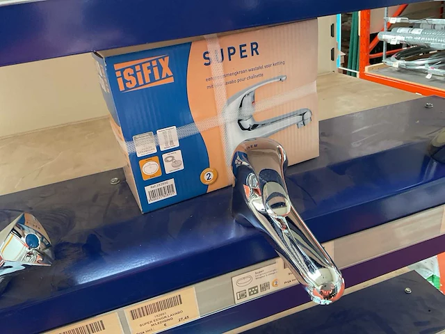 5 lavabo en keuken kranen - afbeelding 3 van  9