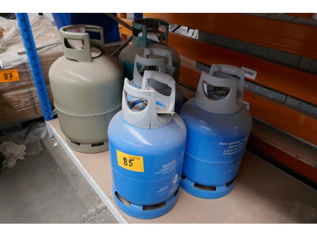 5 lege gasflessen - afbeelding 2 van  4