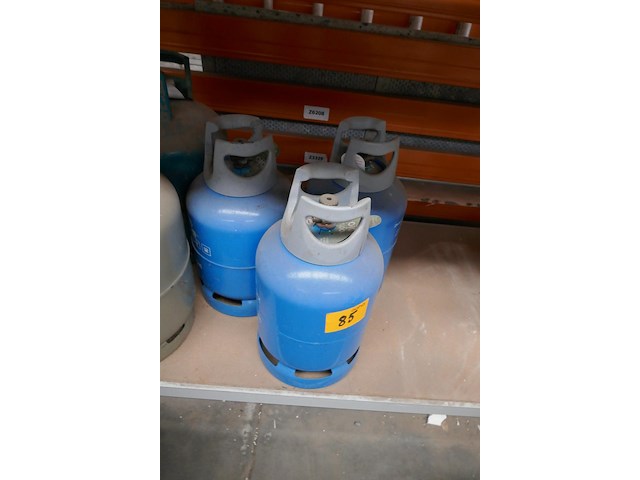 5 lege gasflessen - afbeelding 4 van  4