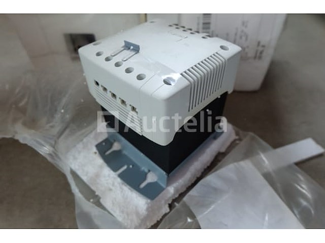 5 legrand 44217 transformatoren - afbeelding 3 van  4