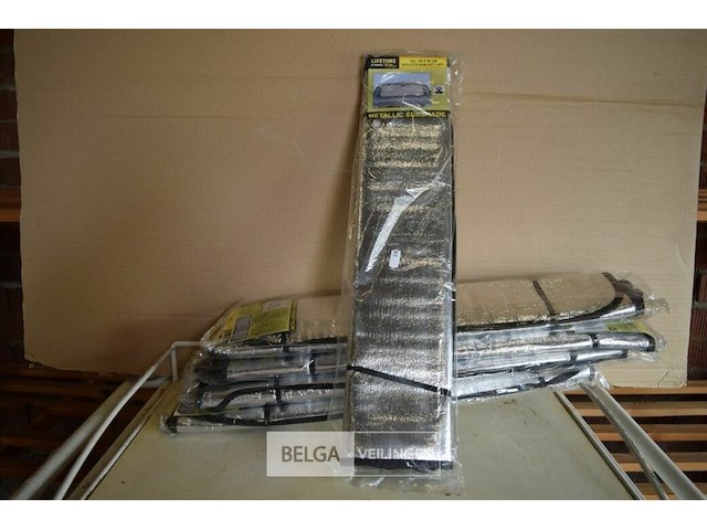 5 metallische zonnebescherming 130x60 cm - afbeelding 1 van  3