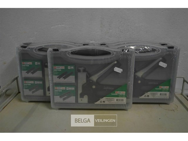 5 nietjesmachine en nietjes - afbeelding 1 van  2