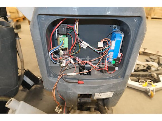 5 nilfisk sc401 schroberdrogers (voor onderdelen) - afbeelding 3 van  14