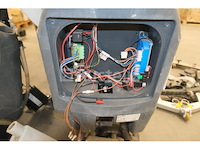 5 nilfisk sc401 schroberdrogers (voor onderdelen) - afbeelding 3 van  14