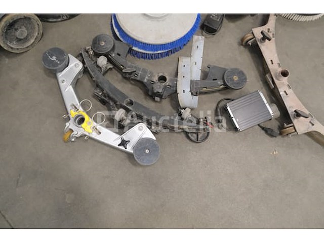 5 nilfisk sc401 schroberdrogers (voor onderdelen) - afbeelding 6 van  14