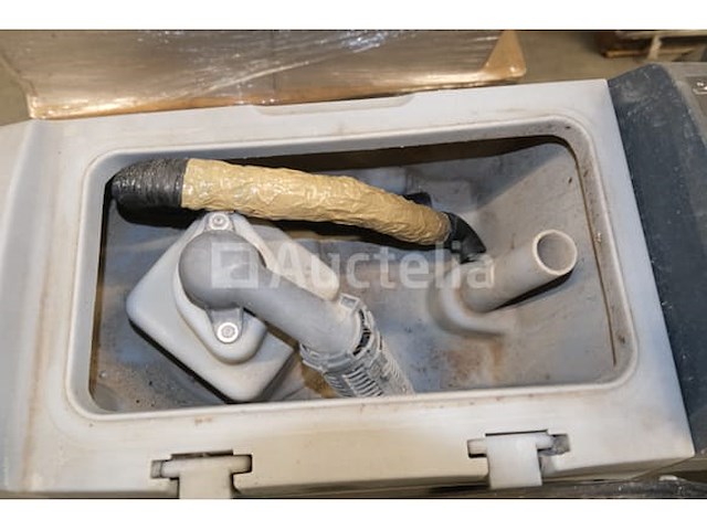 5 nilfisk sc401 schroberdrogers (voor onderdelen) - afbeelding 11 van  14