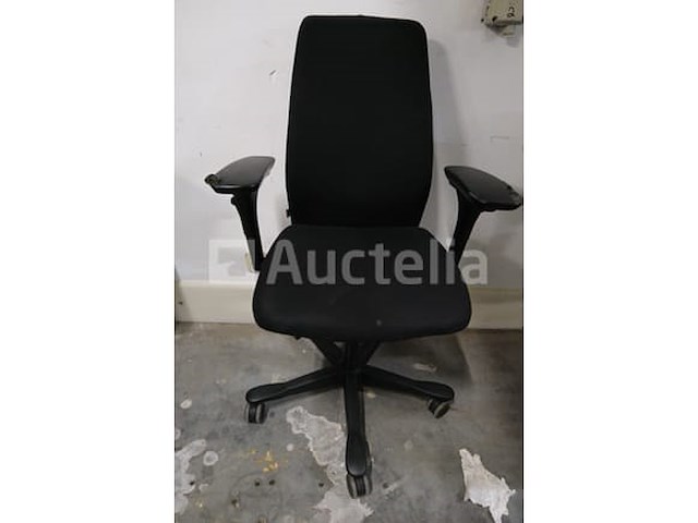 5 ongelijke bureaustoelen - afbeelding 3 van  7