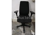 5 ongelijke bureaustoelen - afbeelding 3 van  7