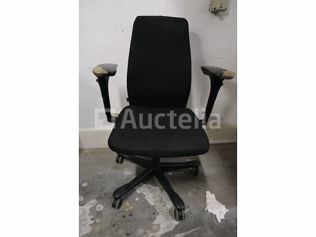 5 ongelijke bureaustoelen - afbeelding 5 van  7