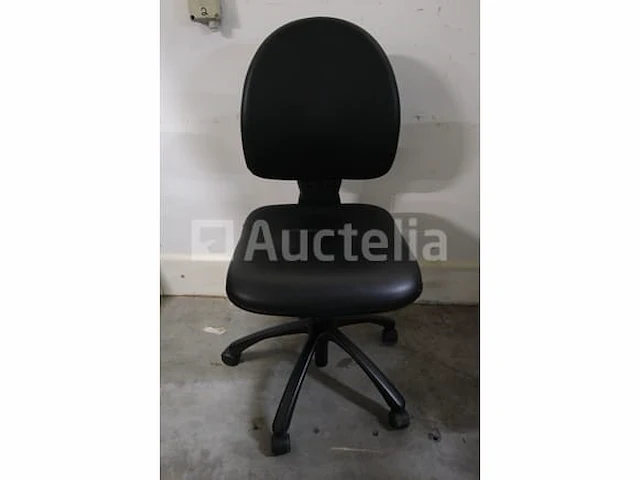 5 ongelijke bureaustoelen - afbeelding 8 van  10