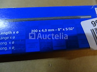 5 oregon chains & guide, 1 husqvarna chain, 18 ronde vijltjes - afbeelding 8 van  14