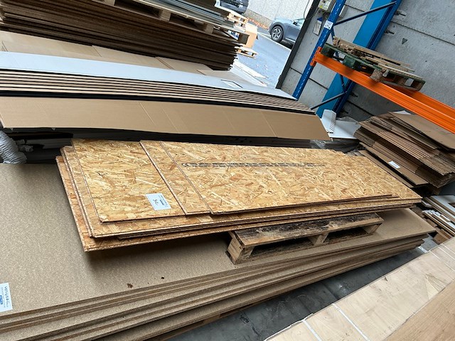 5 osb platen + rest - afbeelding 1 van  3