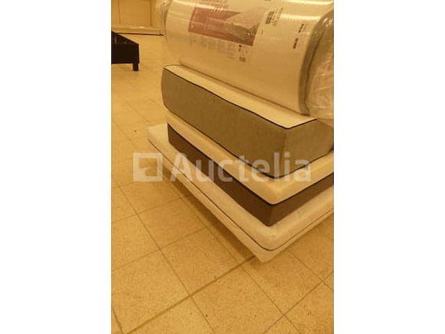 5 overige matrassen - afbeelding 1 van  7