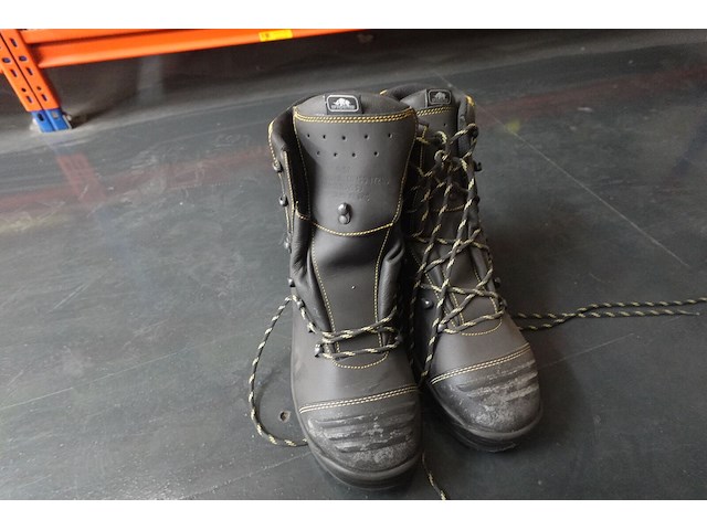 5 paar veiligheidsschoenen kettingzaag skip protection - afbeelding 3 van  4
