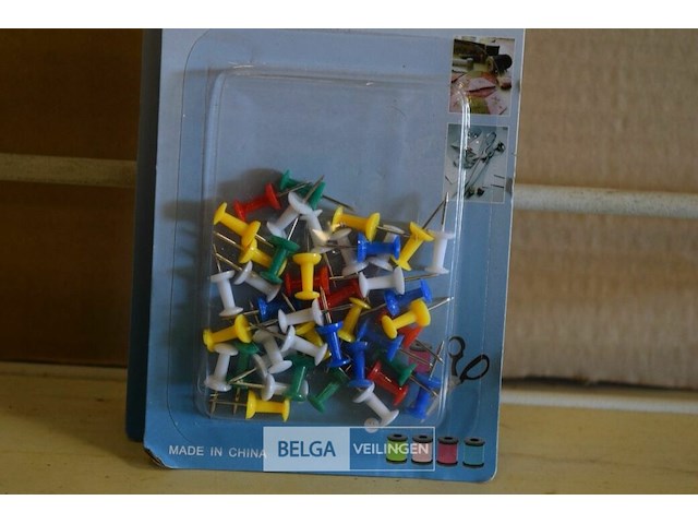 5 pakjes duimspijkers voor prikbord - afbeelding 2 van  2