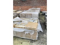 5 paletten bourgondische witsteen massangis roche jaune = 119m² - afbeelding 1 van  5