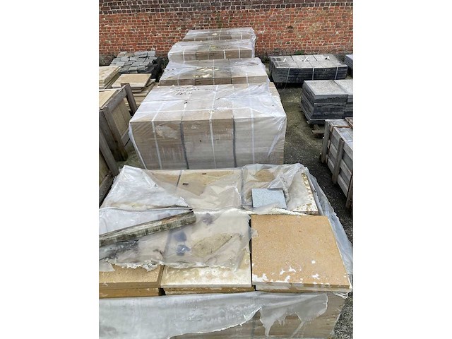 5 paletten bourgondische witsteen massangis roche jaune = 119m² - afbeelding 3 van  5