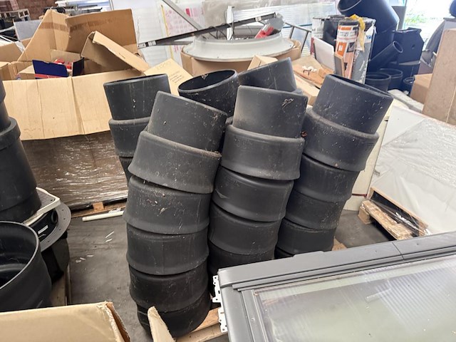 5 pallets koppelstukken - afbeelding 5 van  7