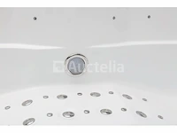 5 persoons outdoor spa 208x208 cm - incl. 2 ligbedden - wit bad / naturel houten kleur zijkant - afbeelding 17 van  24