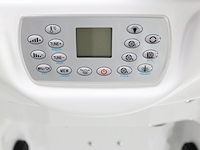 5 persoons outdoor spa 208x208 cm - incl. 2 ligbedden - wit bad / naturel houten kleur zijkant - afbeelding 11 van  16