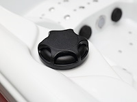 5 persoons outdoor spa 208x208 cm - incl. 2 ligbedden - wit bad / naturel houten kleur zijkant - afbeelding 12 van  16