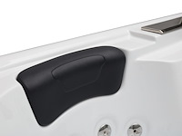 5 persoons outdoor spa 208x208 cm - incl. 2 ligbedden - wit bad / naturel houten kleur zijkant - afbeelding 13 van  16