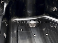 5 persoons outdoor spa 208x208 cm incl. 2 ligbedden - cloudy black bad / antraciete zijkant - afbeelding 12 van  23