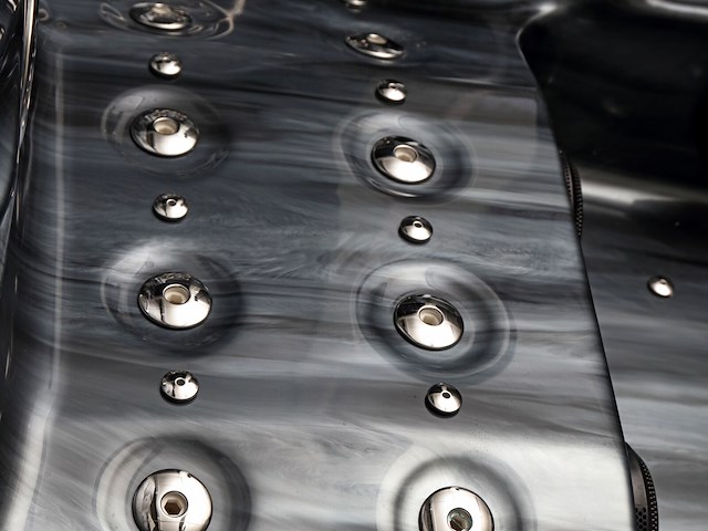 5 persoons outdoor spa 208x208 cm incl. 2 ligbedden - cloudy black bad / antraciete zijkant - afbeelding 14 van  23