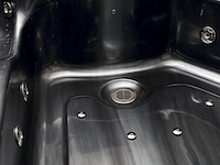5 persoons outdoor spa 208x208 cm incl. 2 ligbedden - cloudy black bad / antraciete zijkant - afbeelding 12 van  23