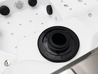 5 persoons outdoor spa 208x208 cm incl. 2 ligbedden - wit bad / mahonie kleur zijkant - afbeelding 9 van  21