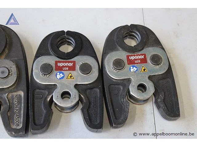 5 perstangen uponor en buisensnijder - afbeelding 2 van  4