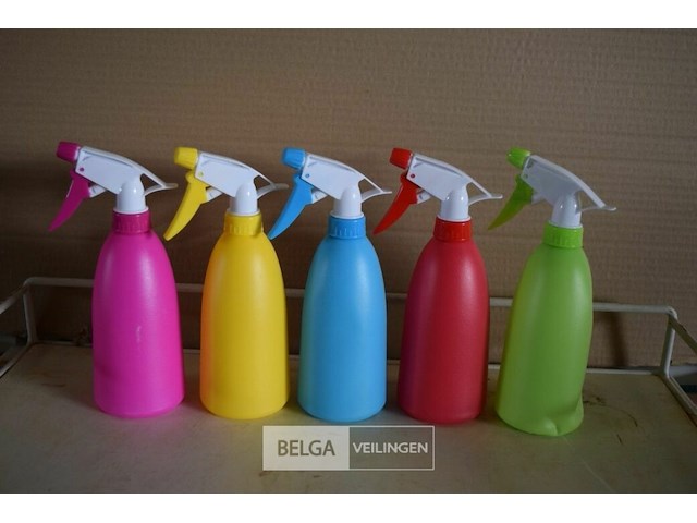 5 plantensproeiers - afbeelding 1 van  1