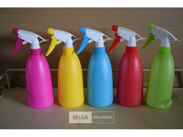 5 plantensproeiers - afbeelding 1 van  1