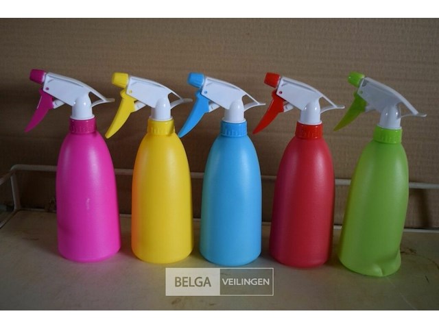 5 plantensproeiers - afbeelding 1 van  1