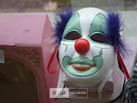 5 porselijnen clown maskers en clown - afbeelding 4 van  5