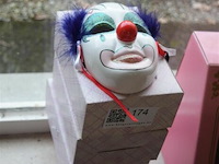 5 porselijnen clownmaskers - afbeelding 1 van  4