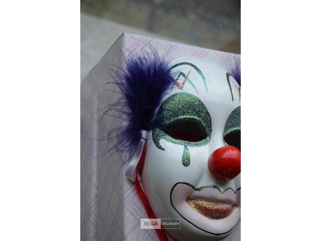5 porselijnen clownmaskers - afbeelding 3 van  4