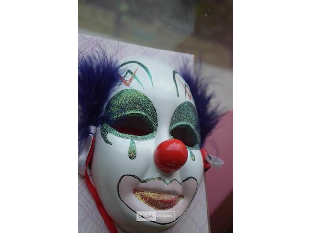 5 porselijnen clownmaskers - afbeelding 4 van  4