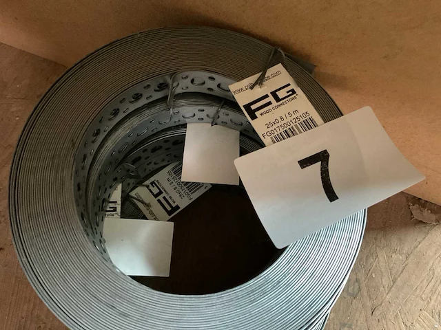 5 rollen band ijzer - afbeelding 2 van  3