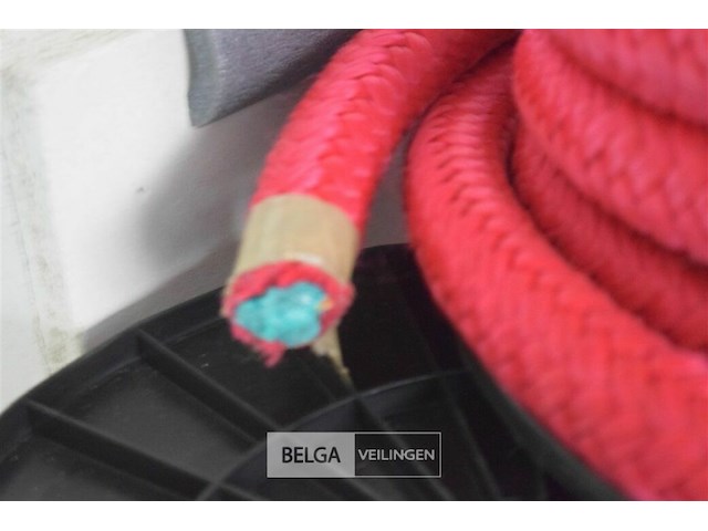 5 rollen rood koord - afbeelding 5 van  5