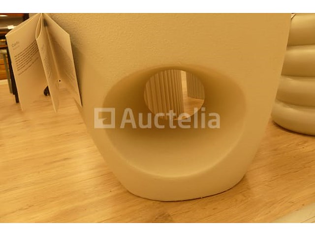 5 ronde koffietafels - afbeelding 5 van  7