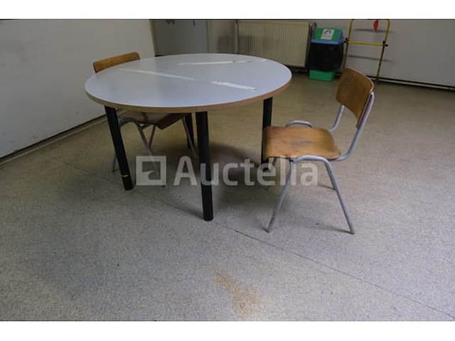 5 ronde tafels + 10 stoelen - afbeelding 5 van  6