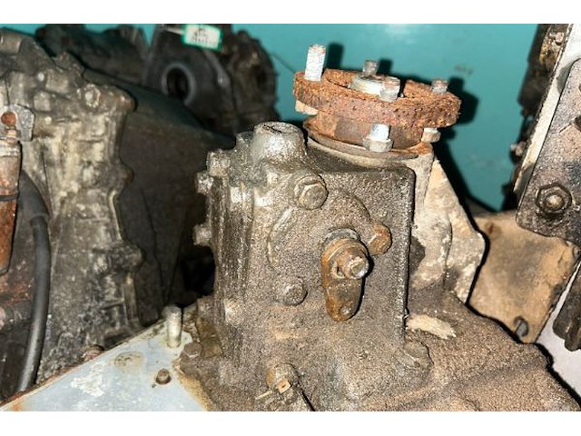 5 verdeelbakken landrover - afbeelding 2 van  4