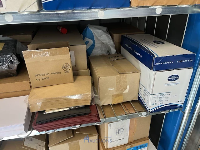 5 verijdbare magazijnkarren met grote partij kantoor benodigdheden - afbeelding 13 van  39