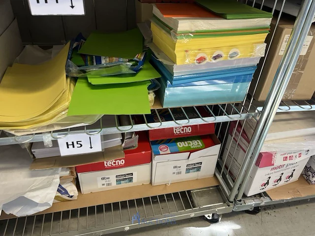 5 verijdbare magazijnkarren met grote partij kantoor benodigdheden - afbeelding 22 van  39