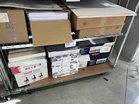5 verijdbare magazijnkarren met grote partij kantoor benodigdheden - afbeelding 24 van  39