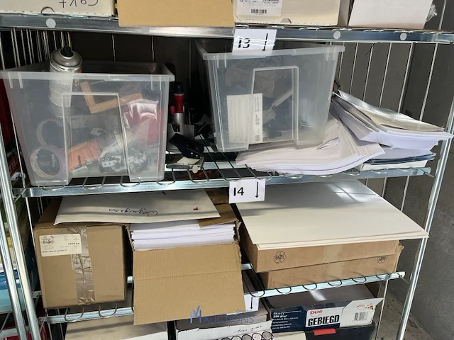 5 verijdbare magazijnkarren met grote partij kantoor benodigdheden - afbeelding 25 van  39